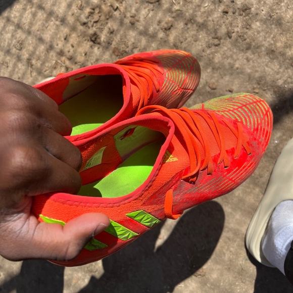 Adidas Predators MG cleats US 12 - Picture 2 of 2